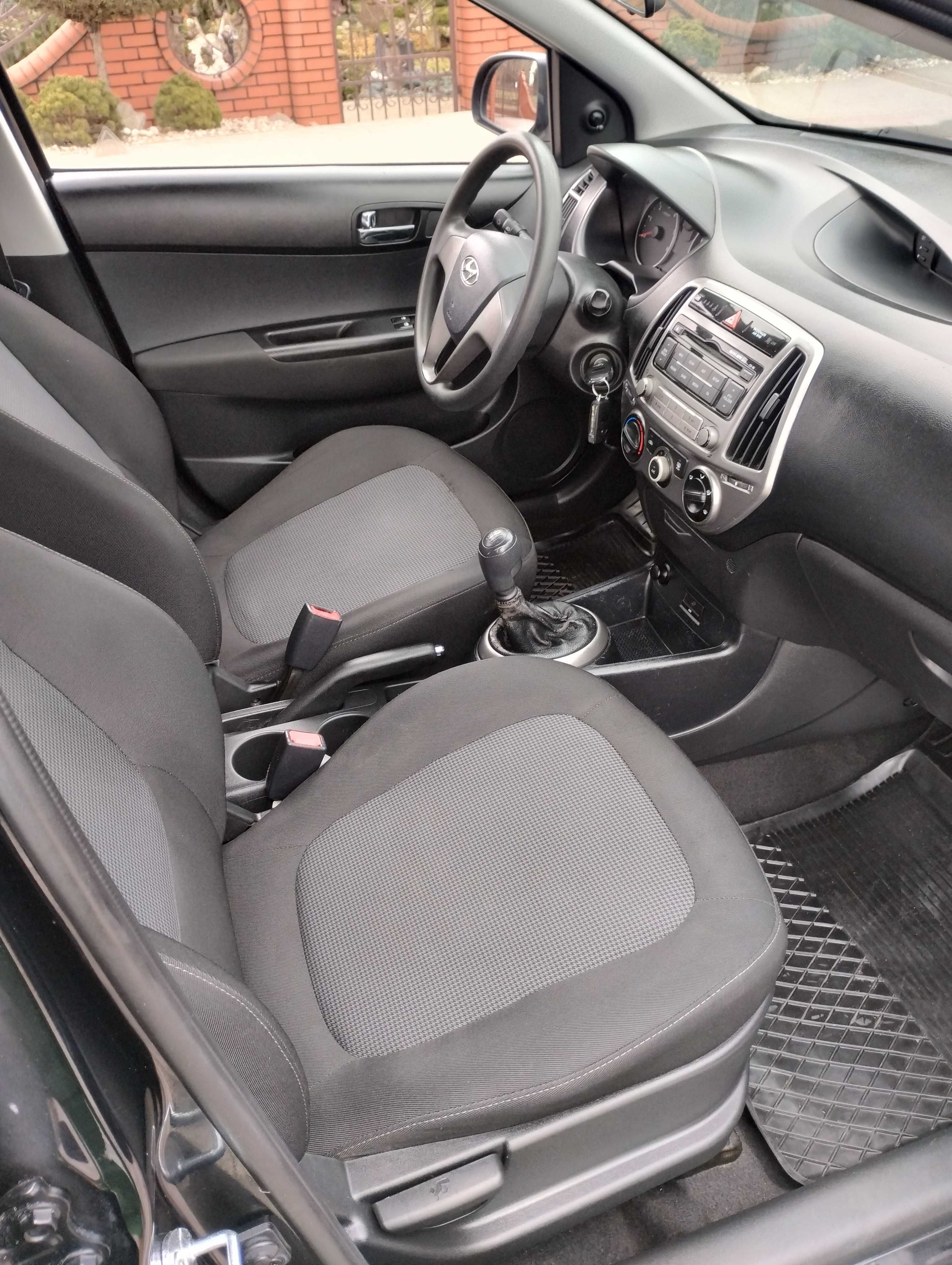 Hyundai i20 Lift 1.1 CRDI 75KM 2013r 180000km Klimatyzacja