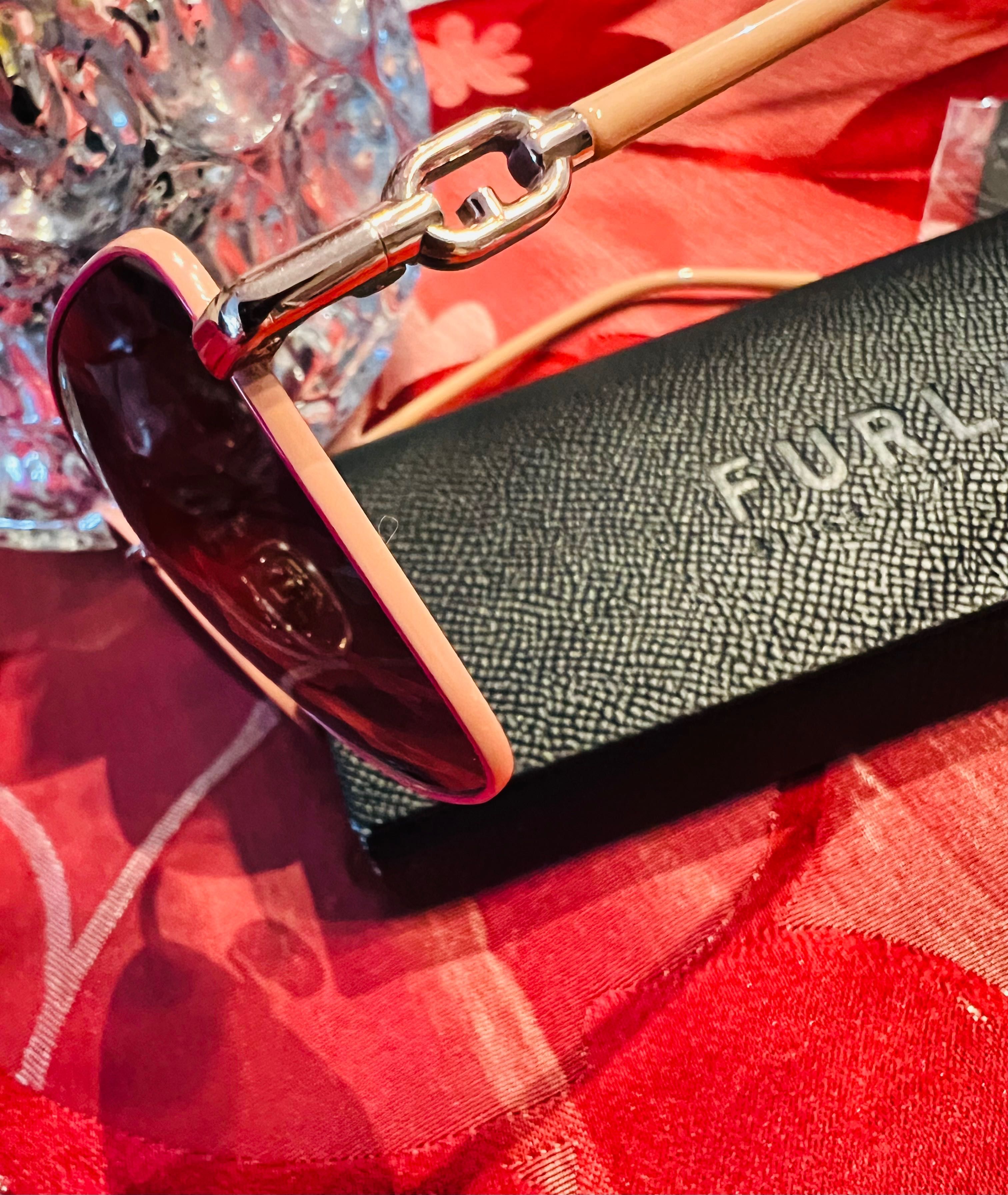 Nowe okulary przeciwsłoneczne Furla