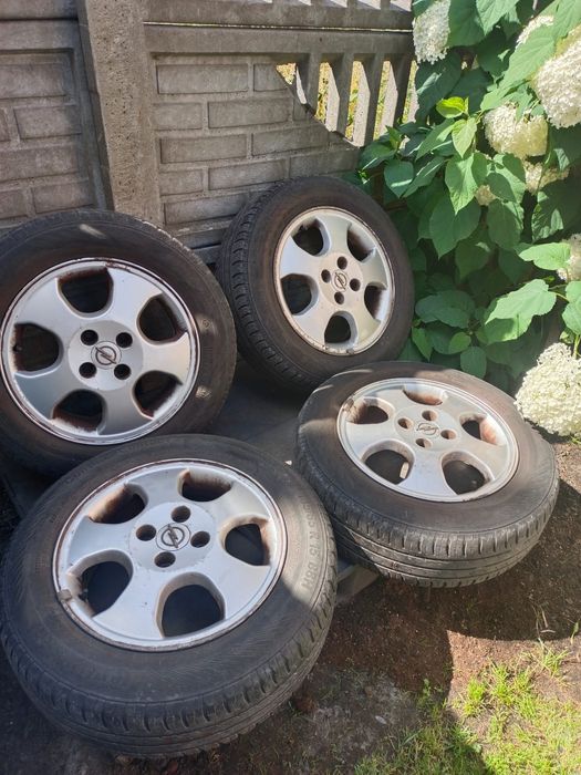 Opony i felgi aluminiowe
