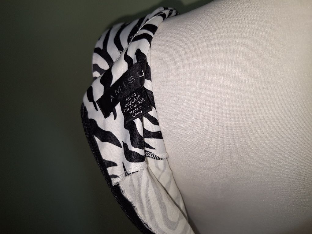 Sukienka elegancka wzór zebra Amisu 40