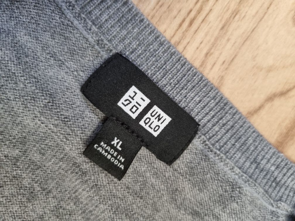 Kamizelka bezrękawnik Uniqlo XL 42 wełna sweter