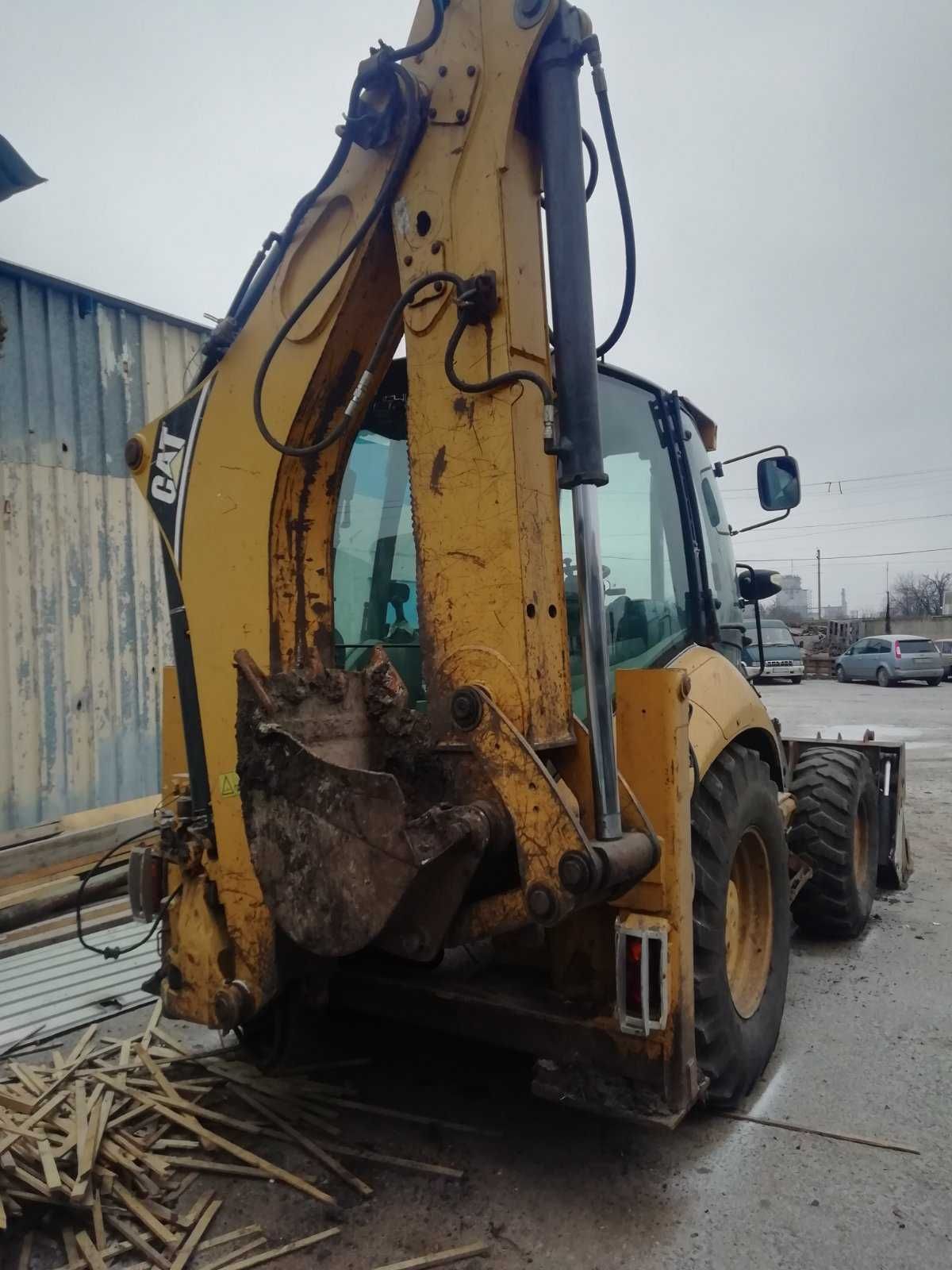 Продам спец.технику Cat 432E