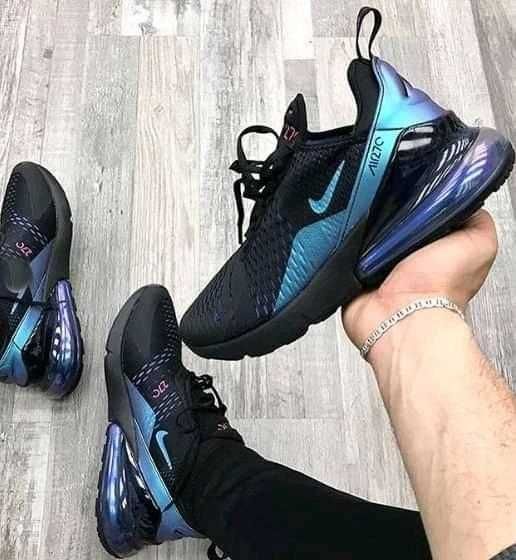 Чоловічі кросівки Nike Air Max 270 flyknit