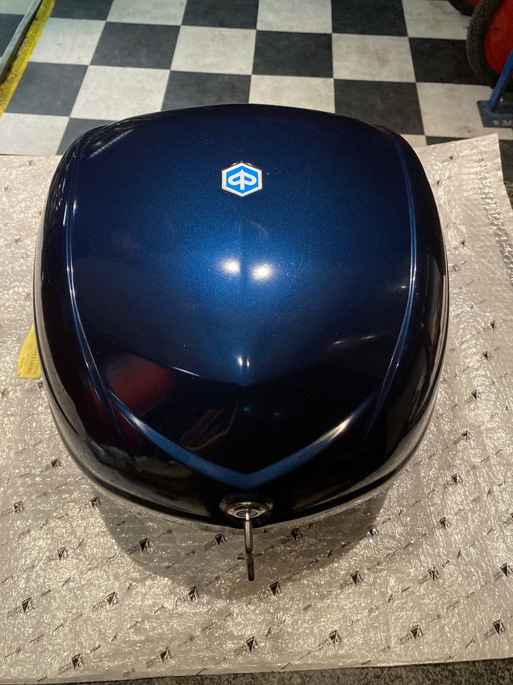 Kufer Piaggio Vespa Fly 33L Nowy Płyta Mocowanie KPL N53