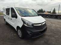 Opel Vivaro brygadówka 6osób  1,6 LONG klima tempomat kamera cofania
