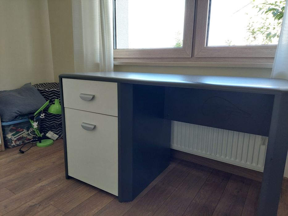 Biurko z szafką solidne