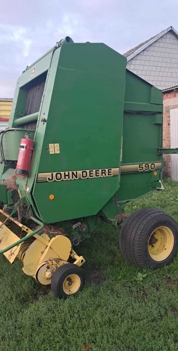 Prasa John deere 590