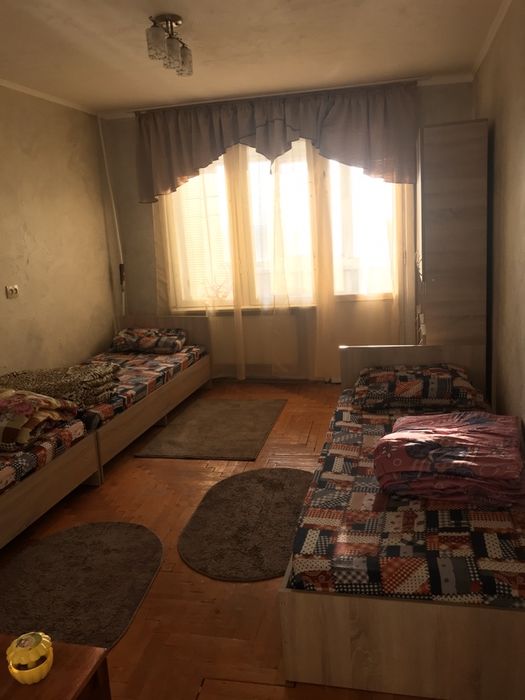 Здам місце в кімнаті дівчатам без власник.Проспект Свободи