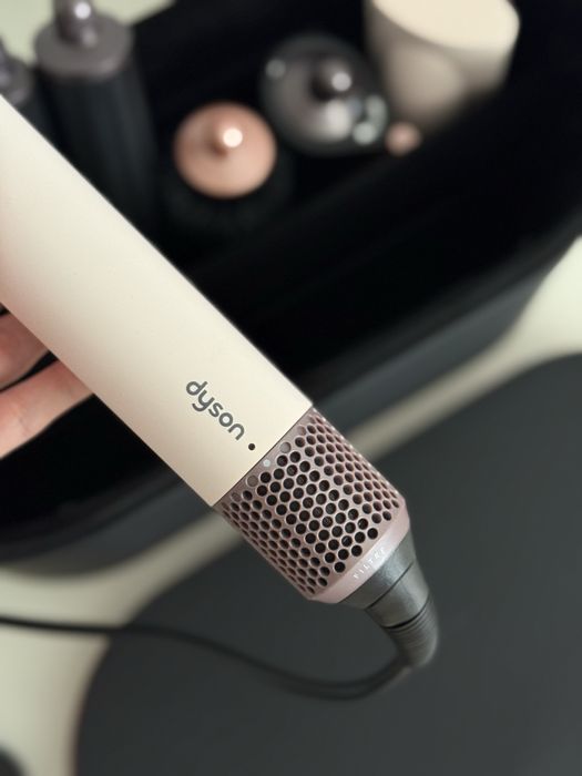 Оригінальний Dyson Aiwrap б/у Стайлер Дайсон