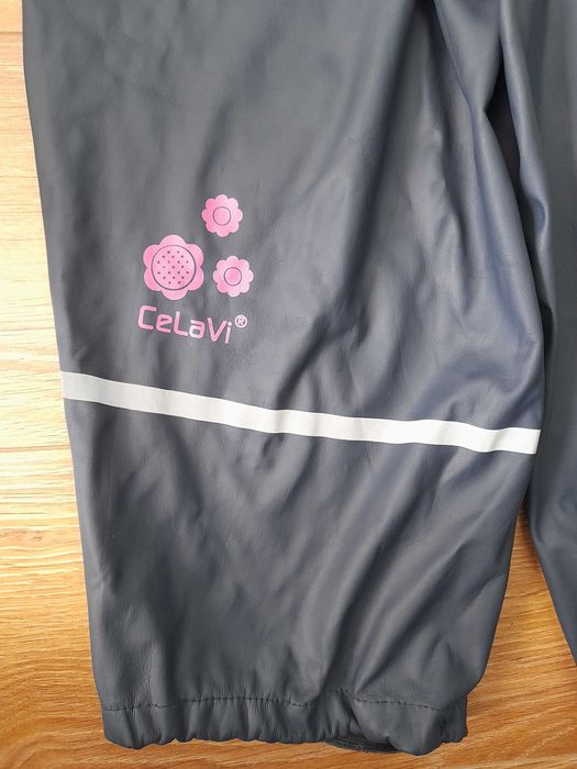 Spodnie przeciwdeszczowe gumowe rozmiar 90?