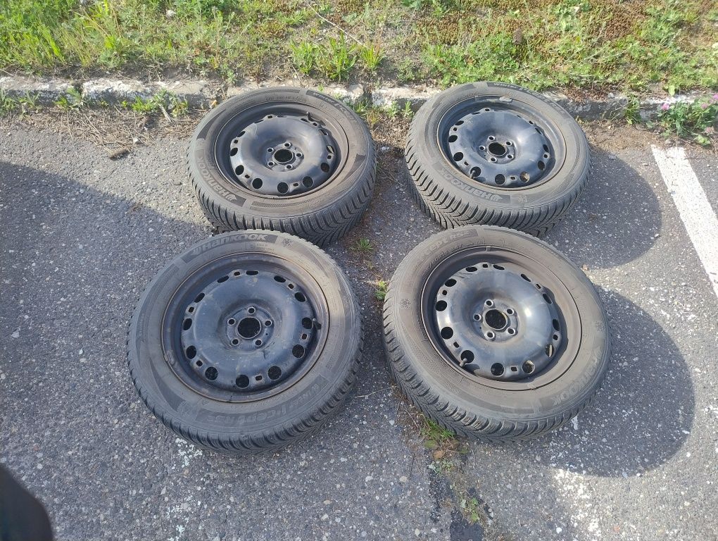 Felgi stalowe z oponami zimowymi 15 cali 5x100