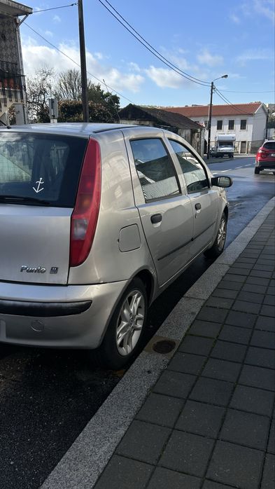 FIAT PUNTO 1.2 Gasolina | 2000 | 209.000 KM- LEIA O ANÚNCIO