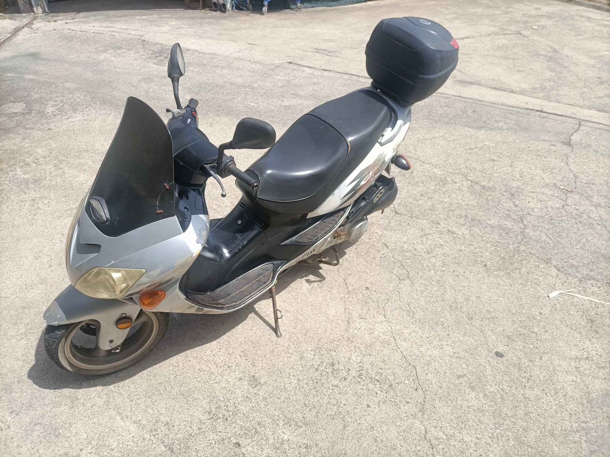 Scooter Loncin LX 125