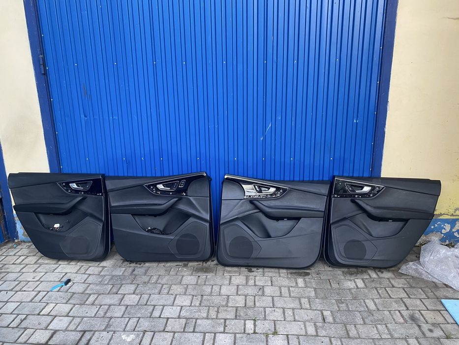 Карти обшивки дверей Audi Q7 4M