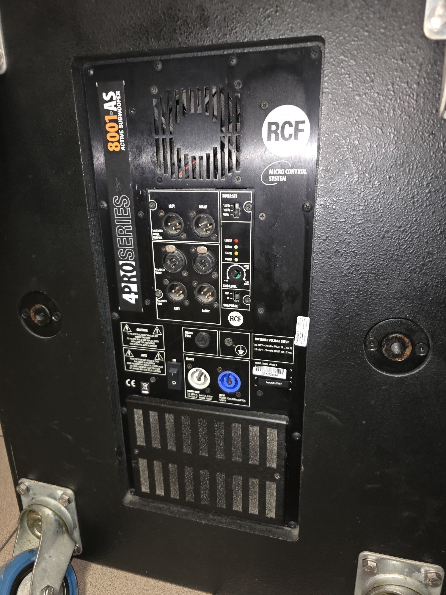 Kolumny RCF 4PRO 8001AS