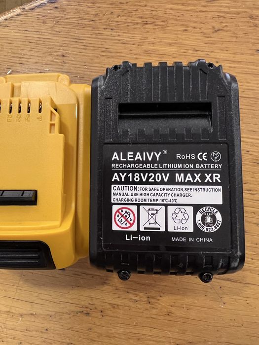 Bateria Dewalt AY18V20V Max XR 20V 8Ah - NOVO