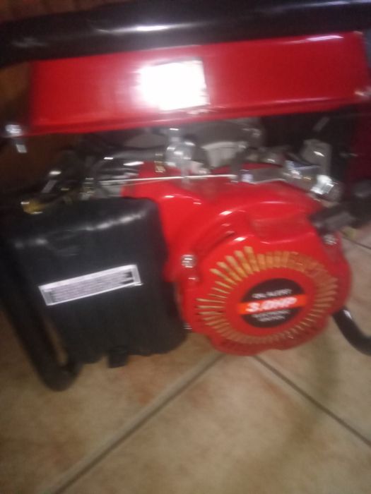 Генератор бензиновий kraftvele 2,5-2квт