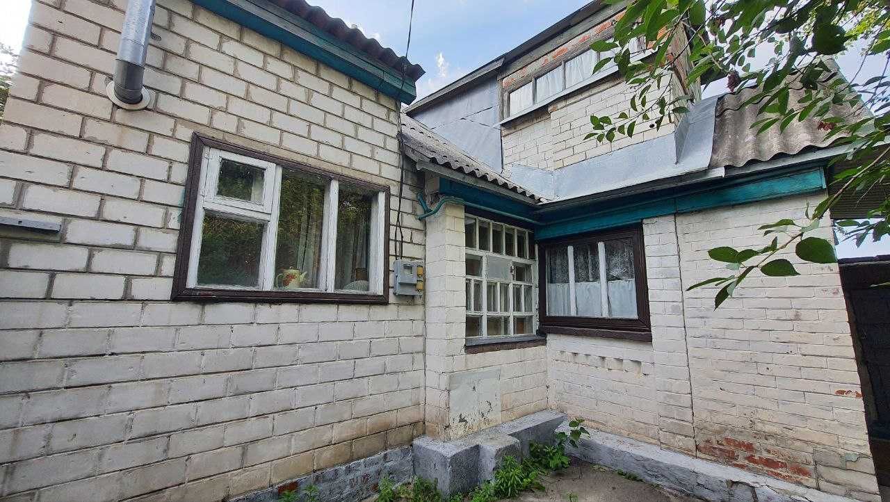 Продам будинок м. Зміїв