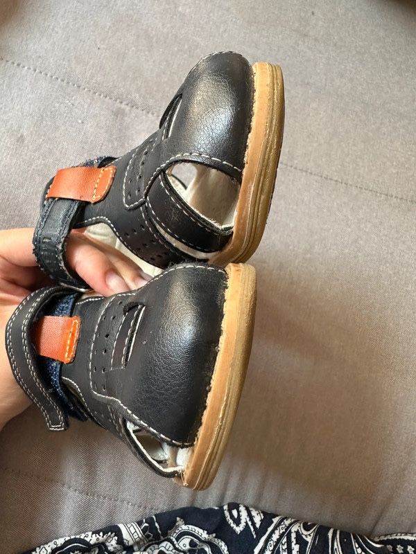 Barefoot Coccodrillo 25