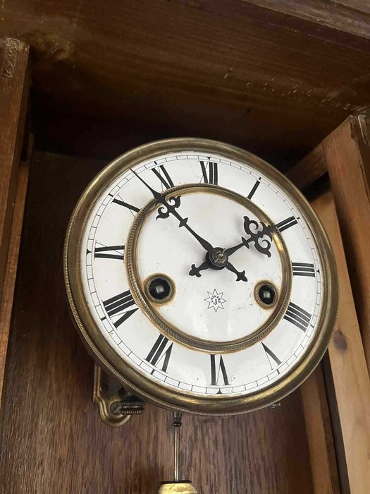 zegar wiszący Junghans