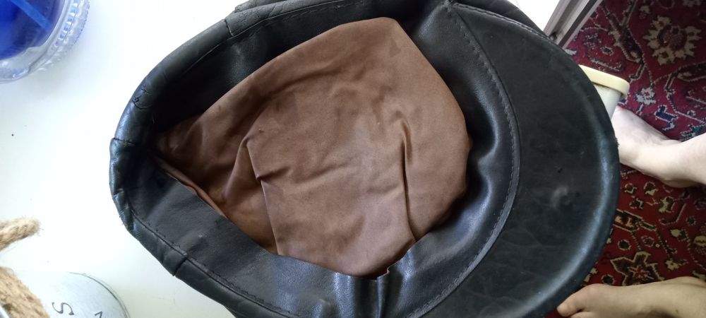 Кепка кожанная натуральная