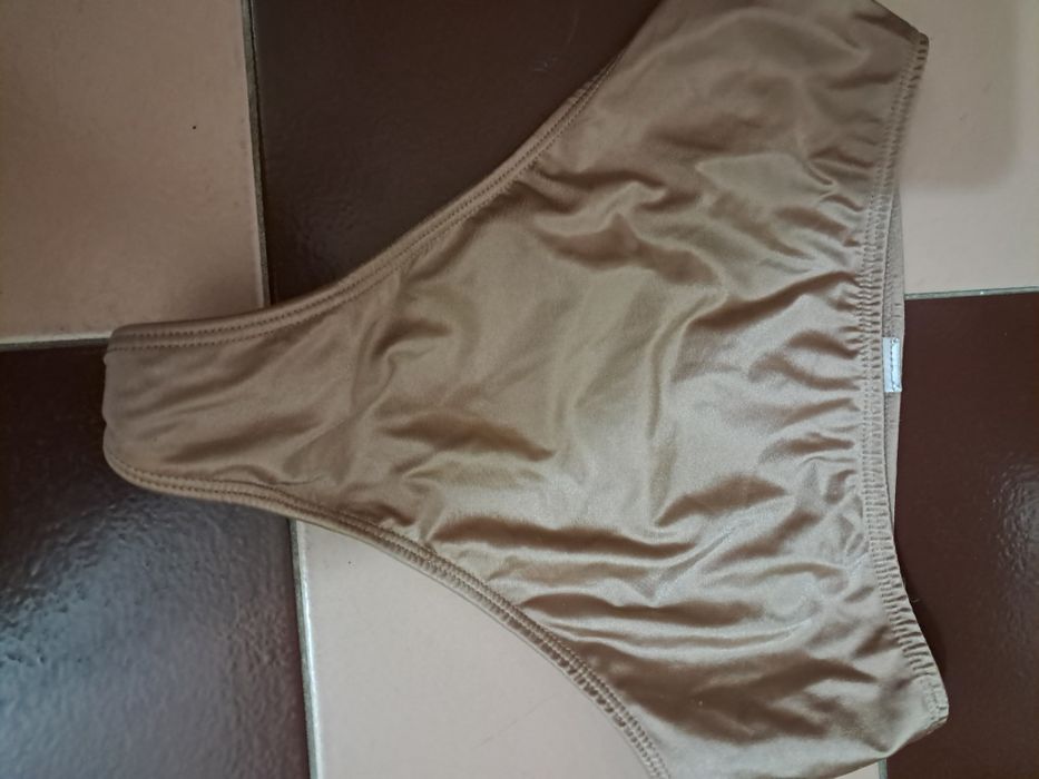 Dół od stroju kąpielowego r.S beżowy bikbok