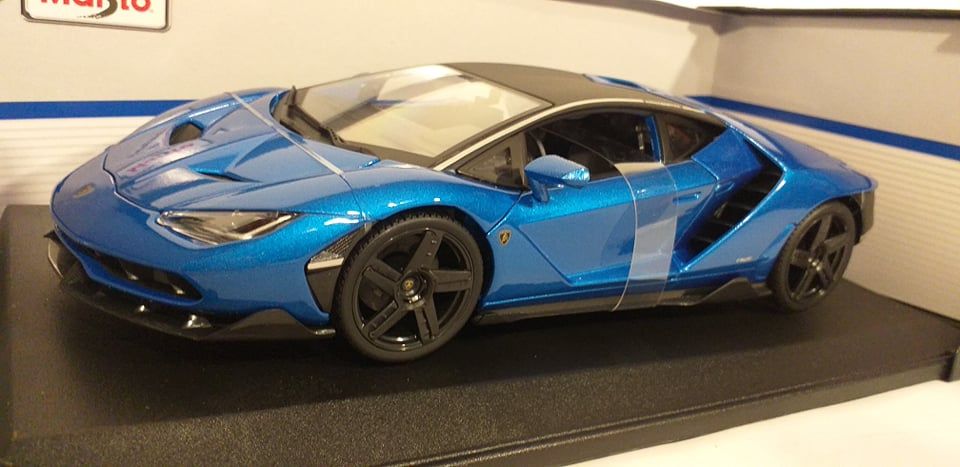 1/18 Lamborghini Centenario LP 770-4 Blue 2016 - Maisto