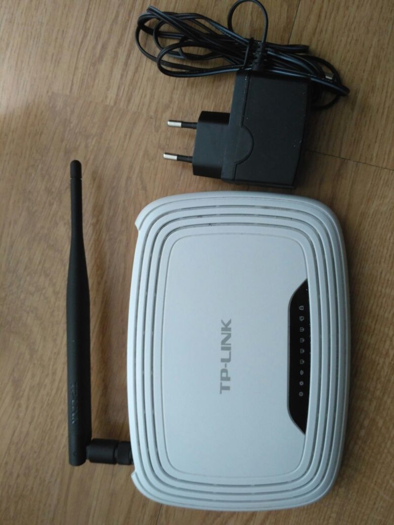 Router TP-LINK TL-WR 741nd do 150 Mb/s