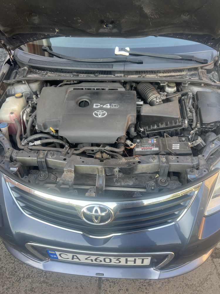 Продам Тойота Авенсіс