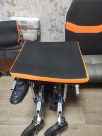 Инвалидная коляска с управлением на аккумуляторе