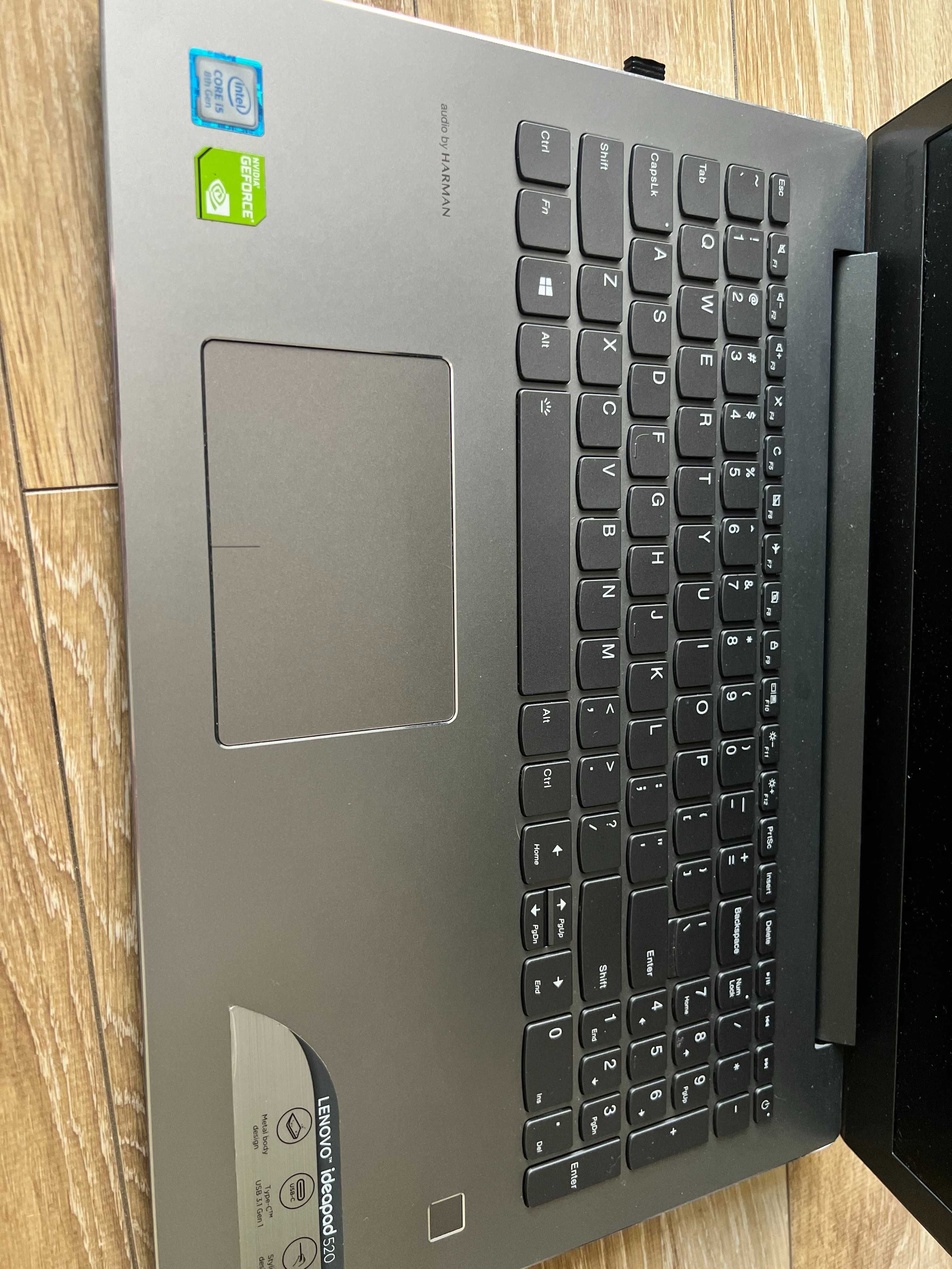 Laptop lenovo -Intel(R) Core(TM) i5-8250U