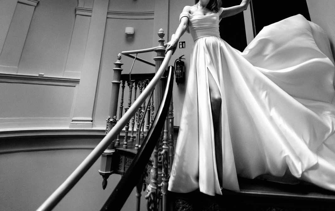 Elegancka suknia ślubna z bawełny MIKADO