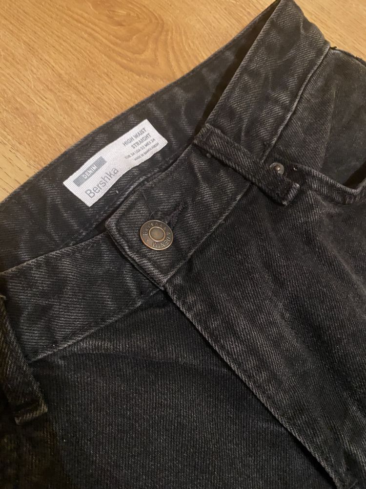 Jeansy czarne bershka