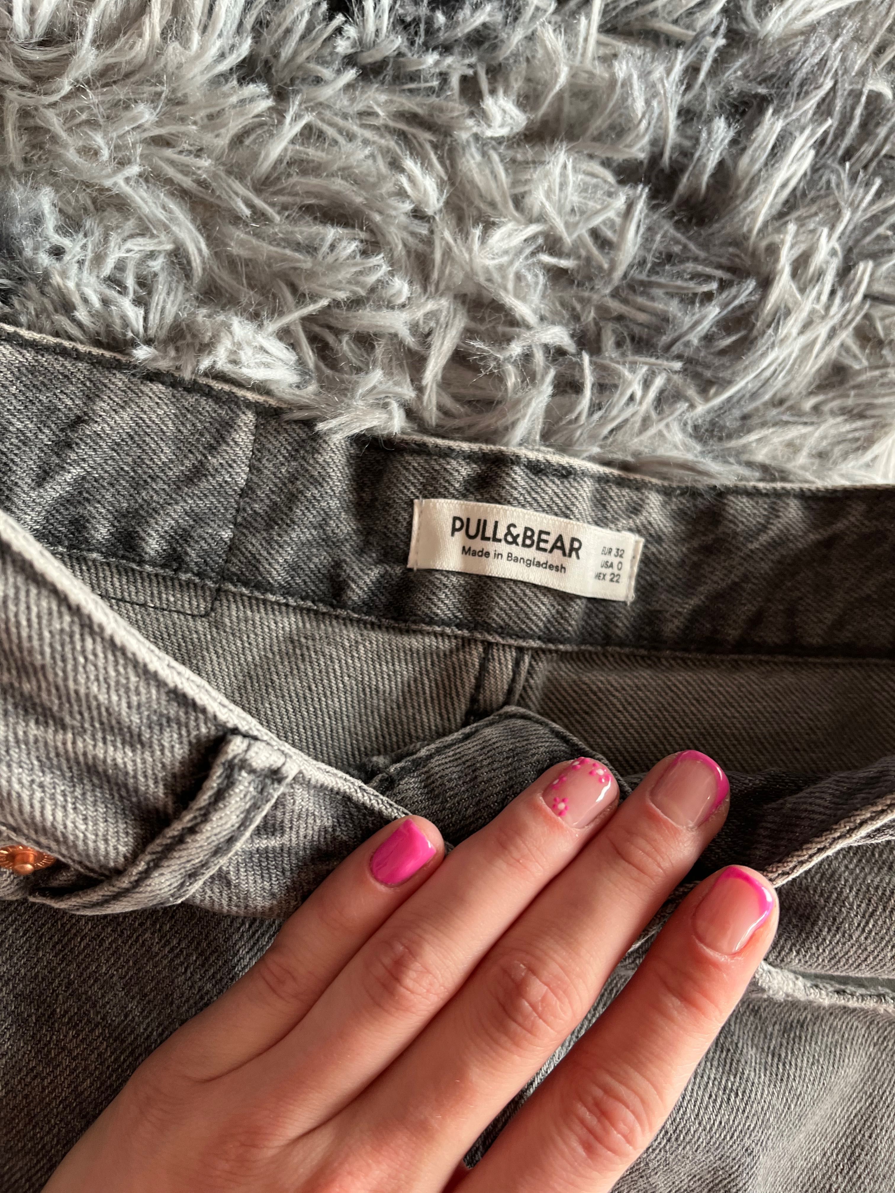 Spodnie mom jeans pull&bear