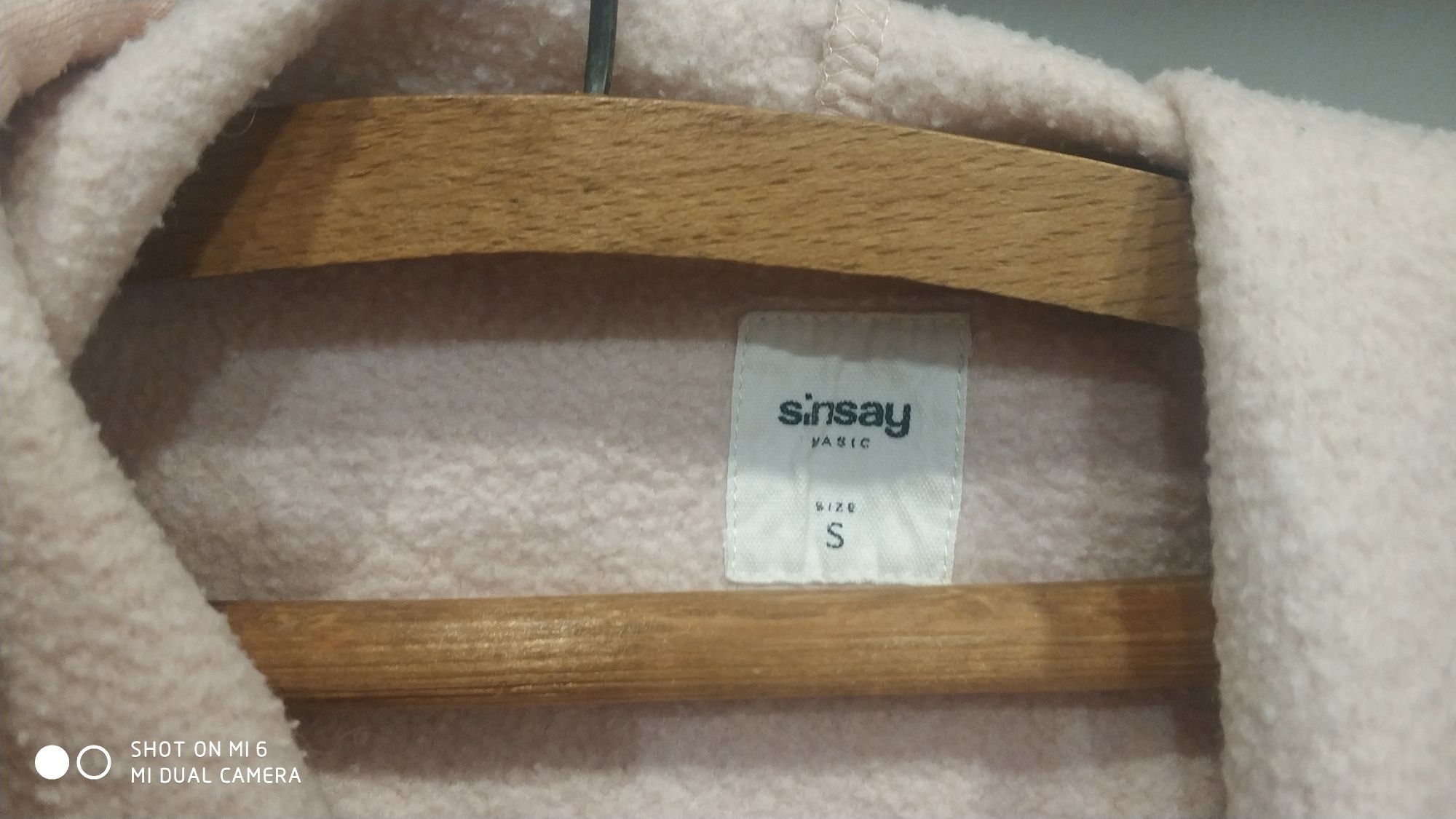 Bluza Sinsay z kapturem