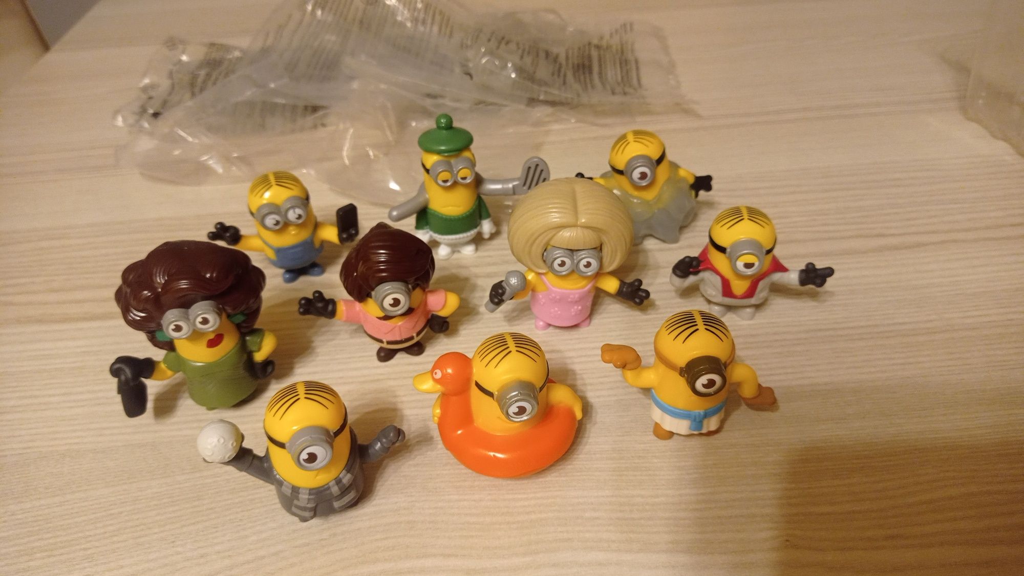 Minionek Minionki NOWE figurki 10 różnych - Mc Donald's 2019 zestaw z