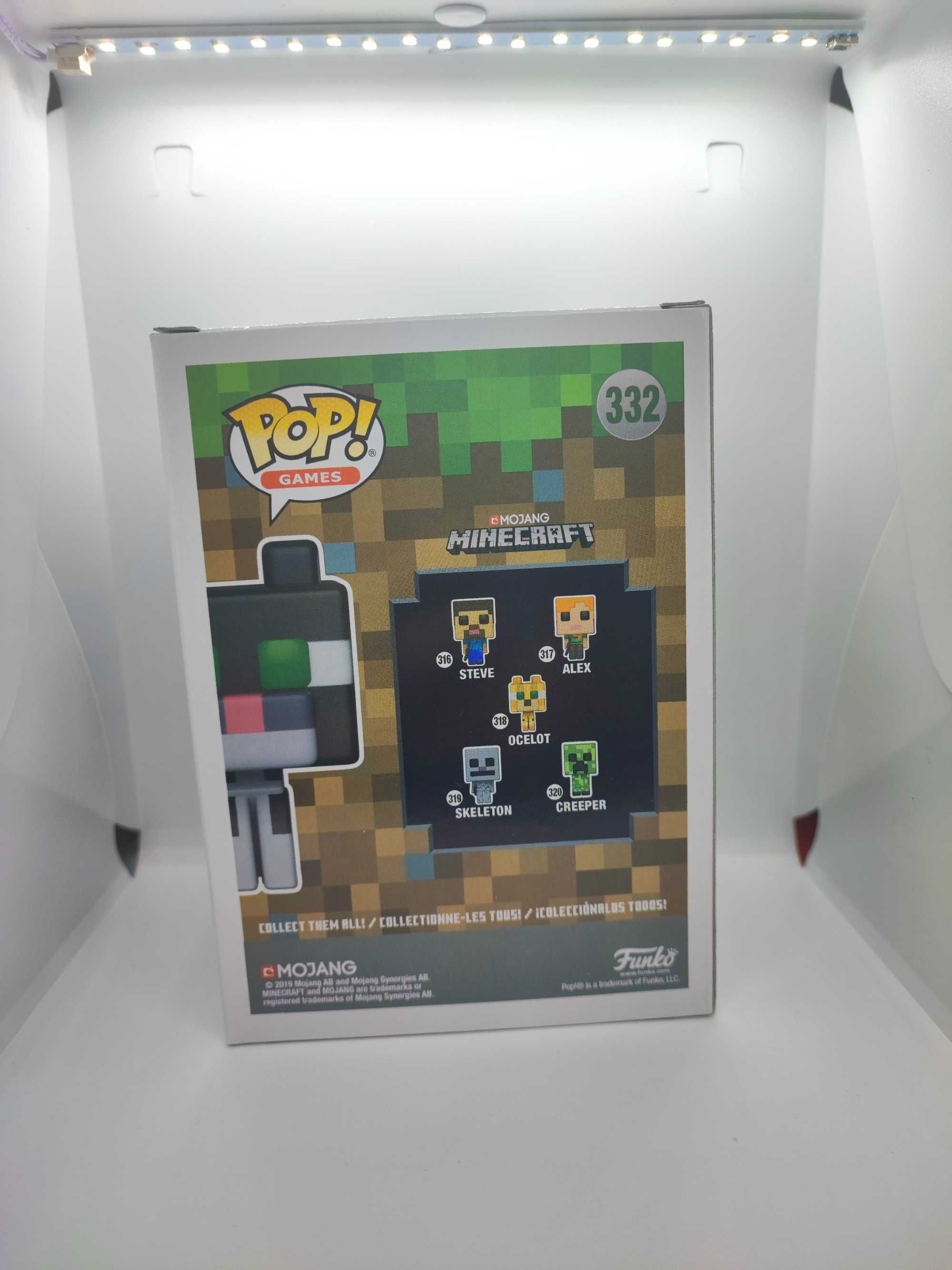 Funko Pop Tuxedo Cat Chase Minecraft 332 #332