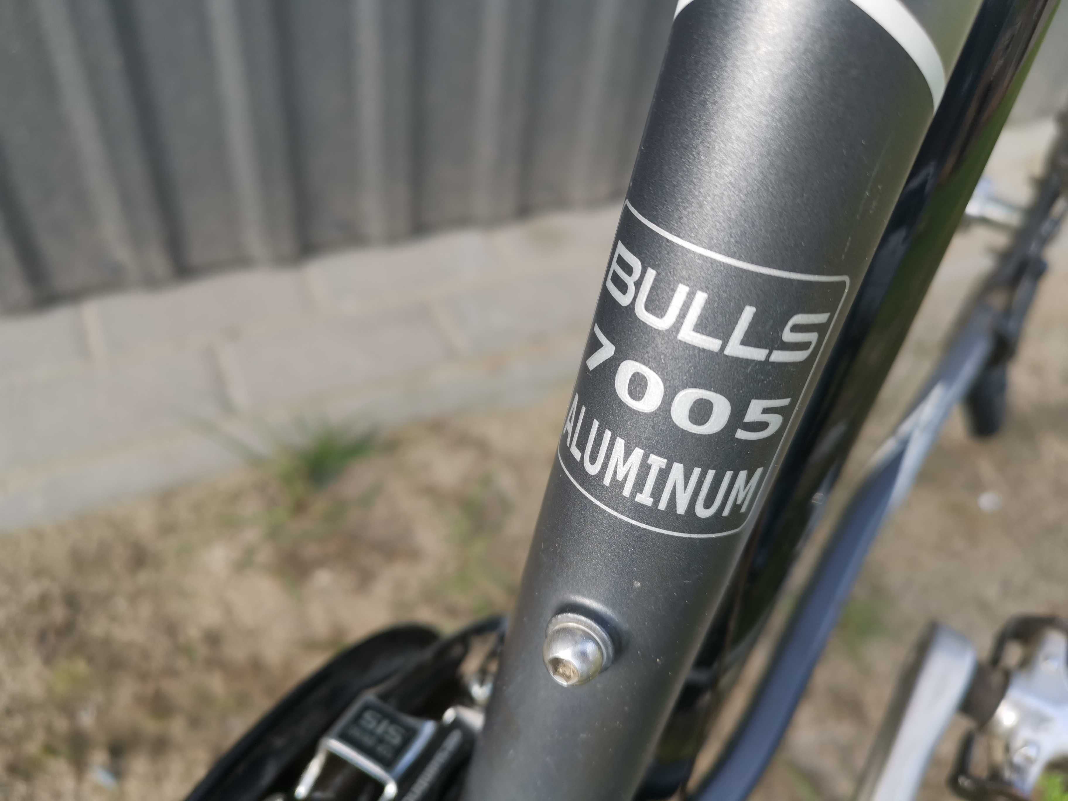 Rower trekingowy miejski Bulls 28" Aluminiowa rama 52cm