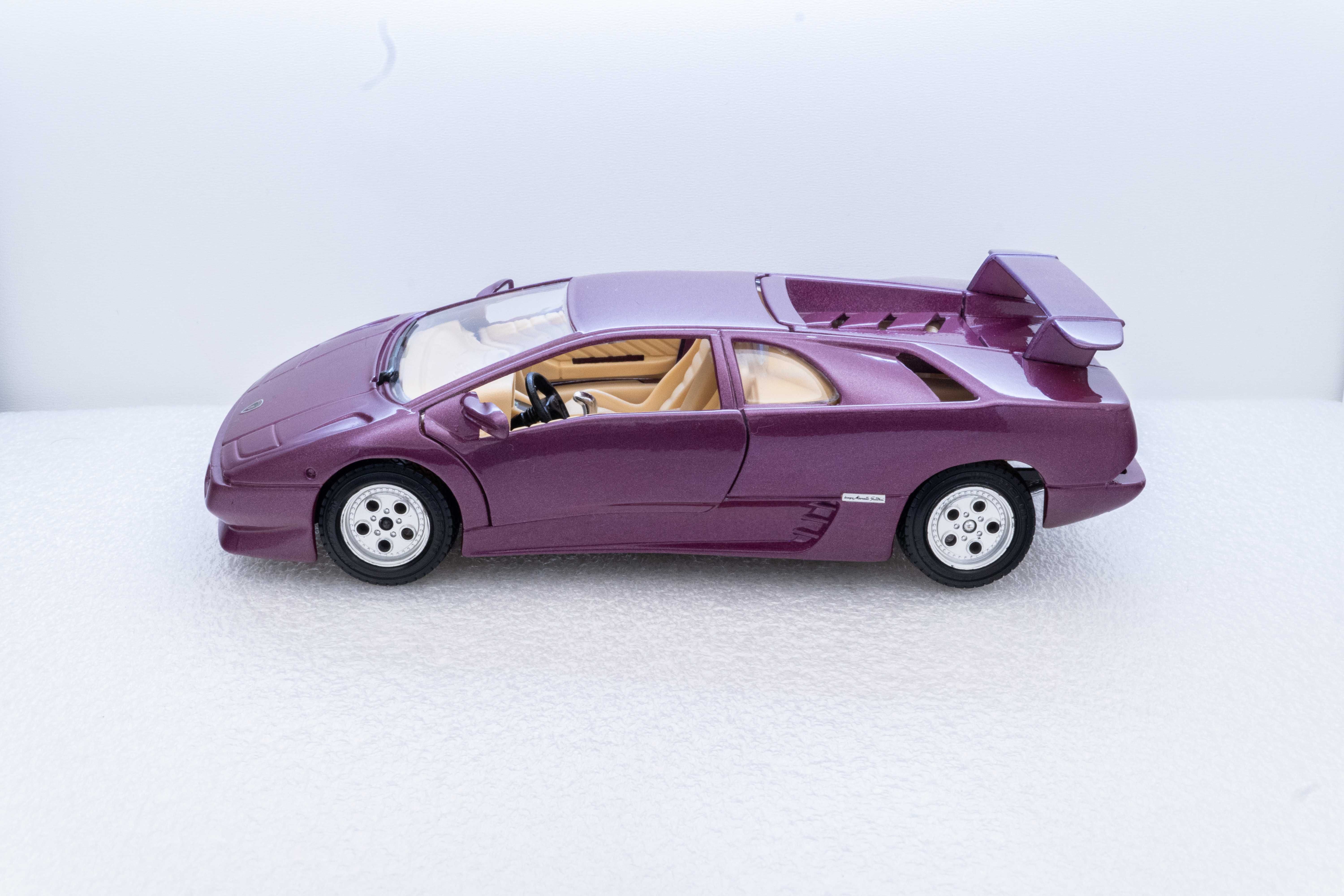 Model Lamborghini Diablo 1990
