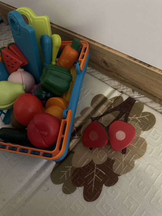 Овочі та фрукти на липучках Battat