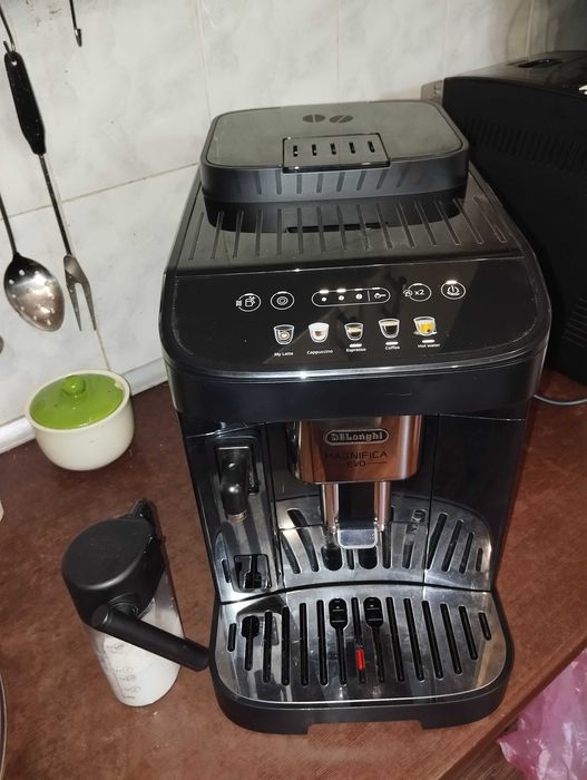кофемашина Delonghi Magnifica Evo  ecam 290.61 B