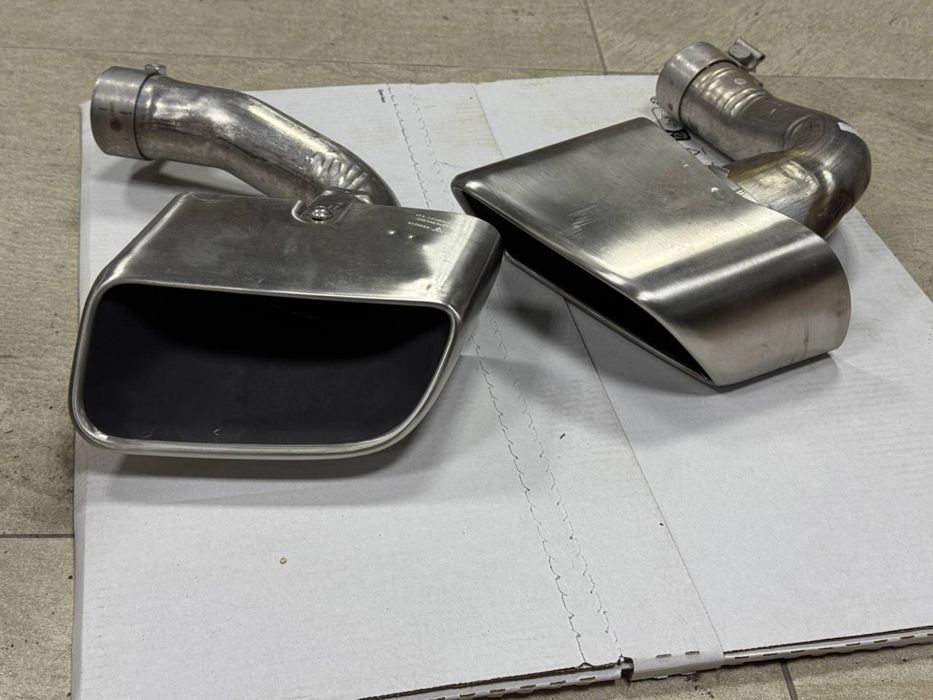 Патрубки Насадки вихлопної системи Porsche Cayenne.