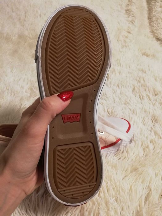 buty Levis rozmiar 37 trampki Levis 37 łososiowe