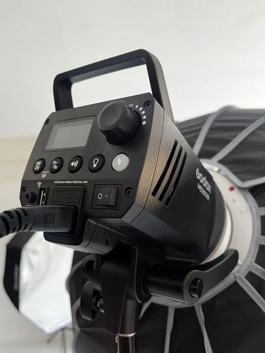 Flash de estúdio Godox Ms300