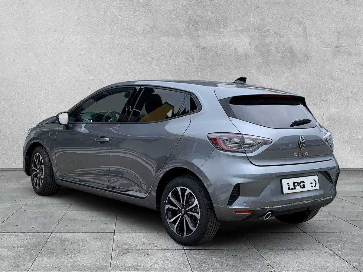 Wynajem samochodu Renault Clio z Instalacją LPG