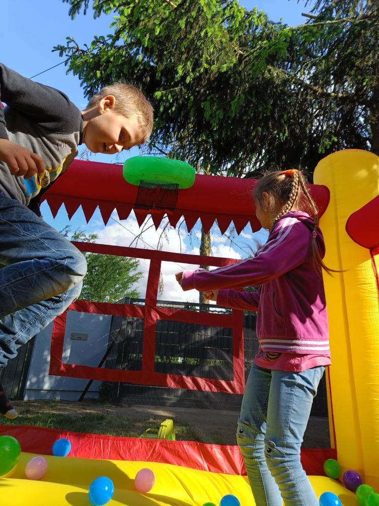 Wolne terminy WYNAJEM ATRAKCJI DMUCHAŃCE dla dzieci zjeżdżal