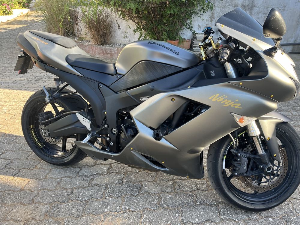 Ninja 600 zx6r vendo ou troco