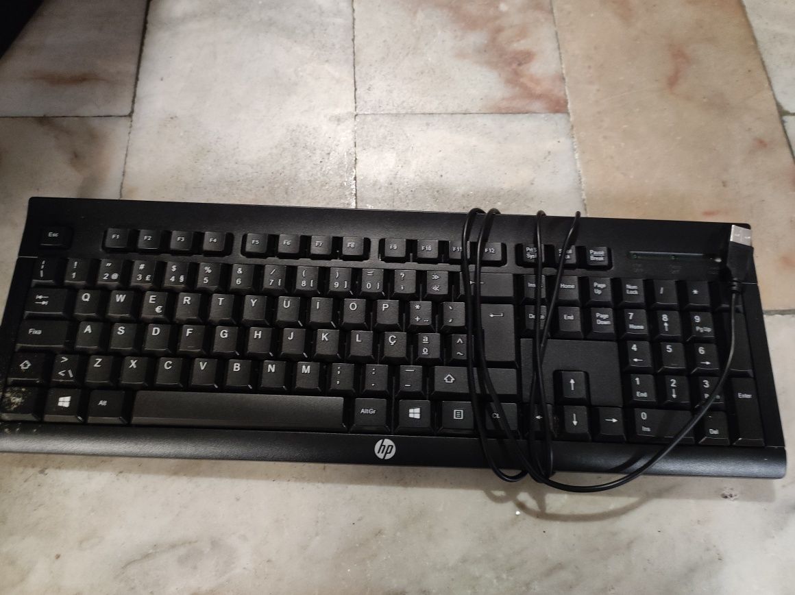 Teclado HP com entrada USB