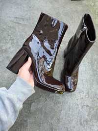 Damskie buty botki lakierowane na obcasie za kostke bershka rozmiar 41