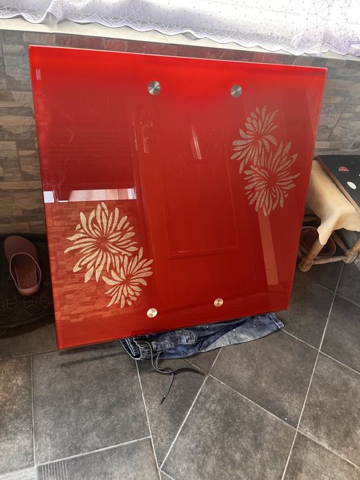 Rozkladany szklany stół